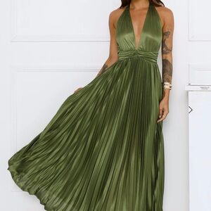 Hello Molly Deep Green Pleated Maxi Dress